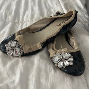 Mia Parisian Black Snake 8.5M Flat